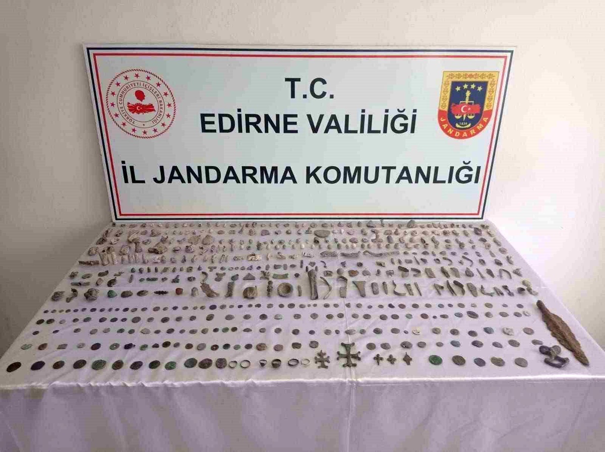 Edirne\'de 520 tarihi eser ele geçirildi