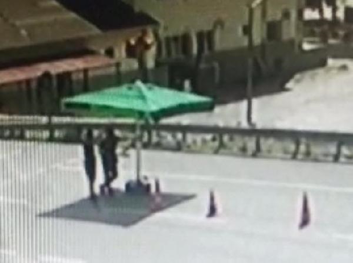 Marmaris\'te freni boşalan kamyonet yol kontrol noktasına daldı