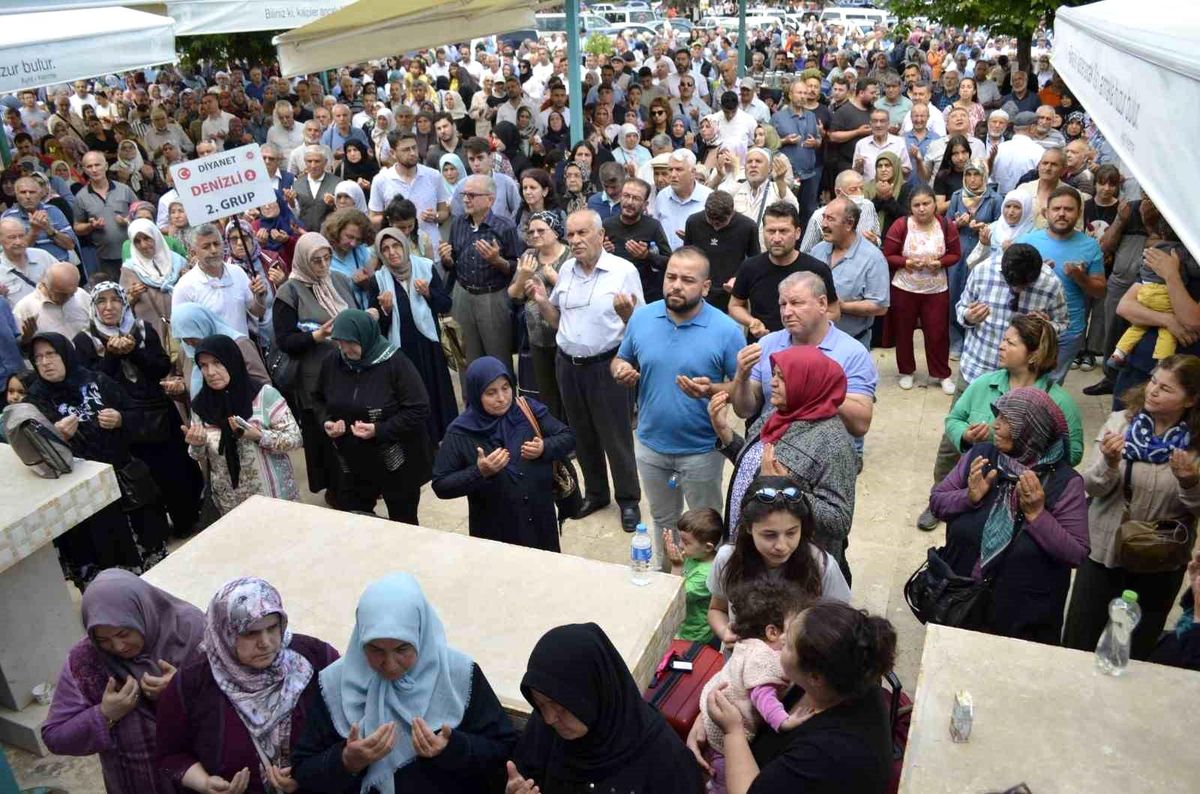 Denizli\'den Hacı Adayları Kutsal Topraklara Uğurlandı