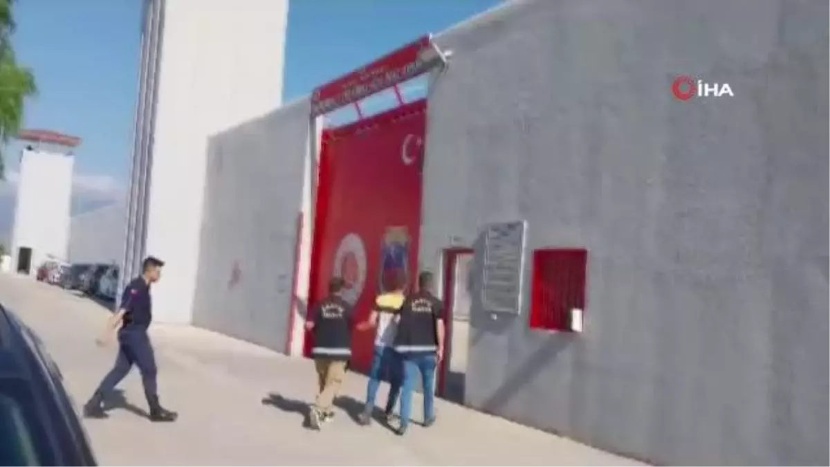 Hatay'da 15 Şüpheli Yakalandı, 10'u Tutuklandı