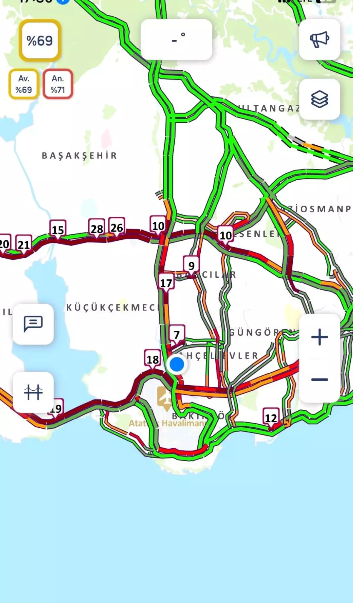 İstanbul\'da Karnelerin Dağıtılmasının Ardından Trafik Yoğunluğu