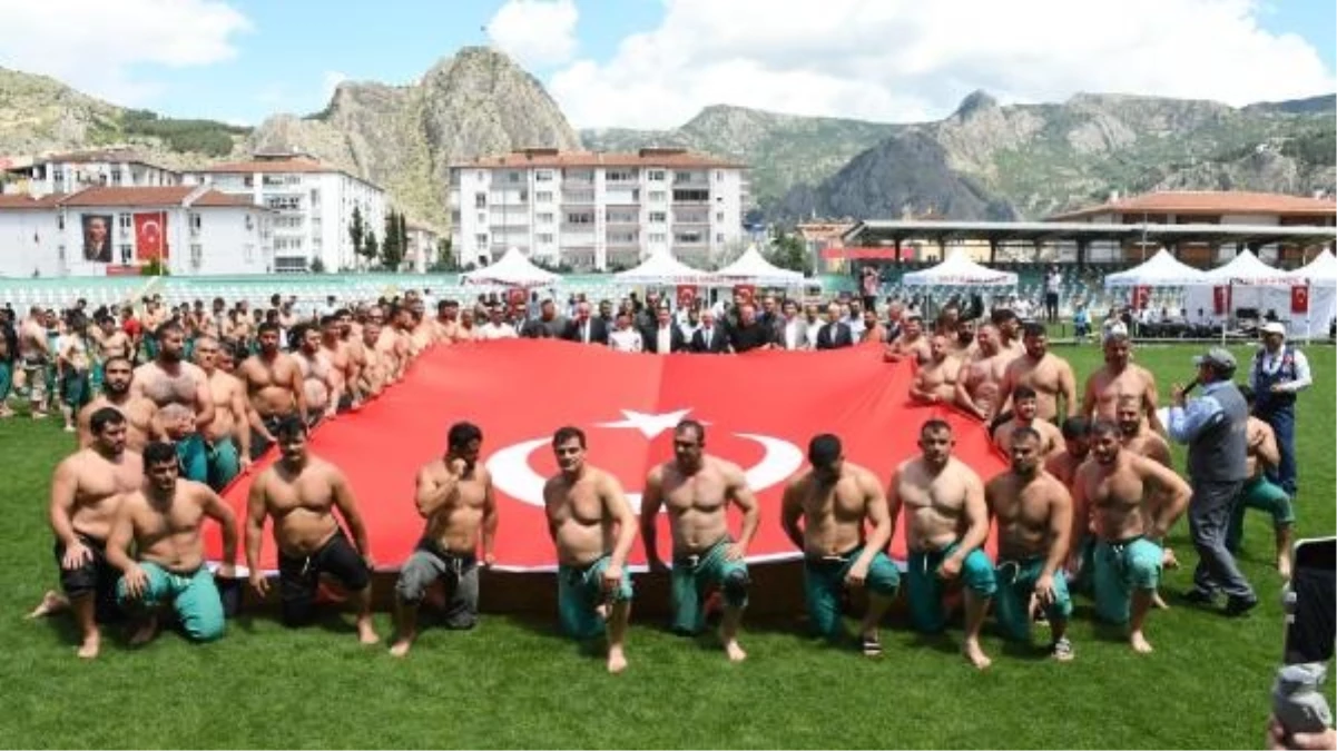 Amasya\'da Karakucak Güreşleri düzenlendi