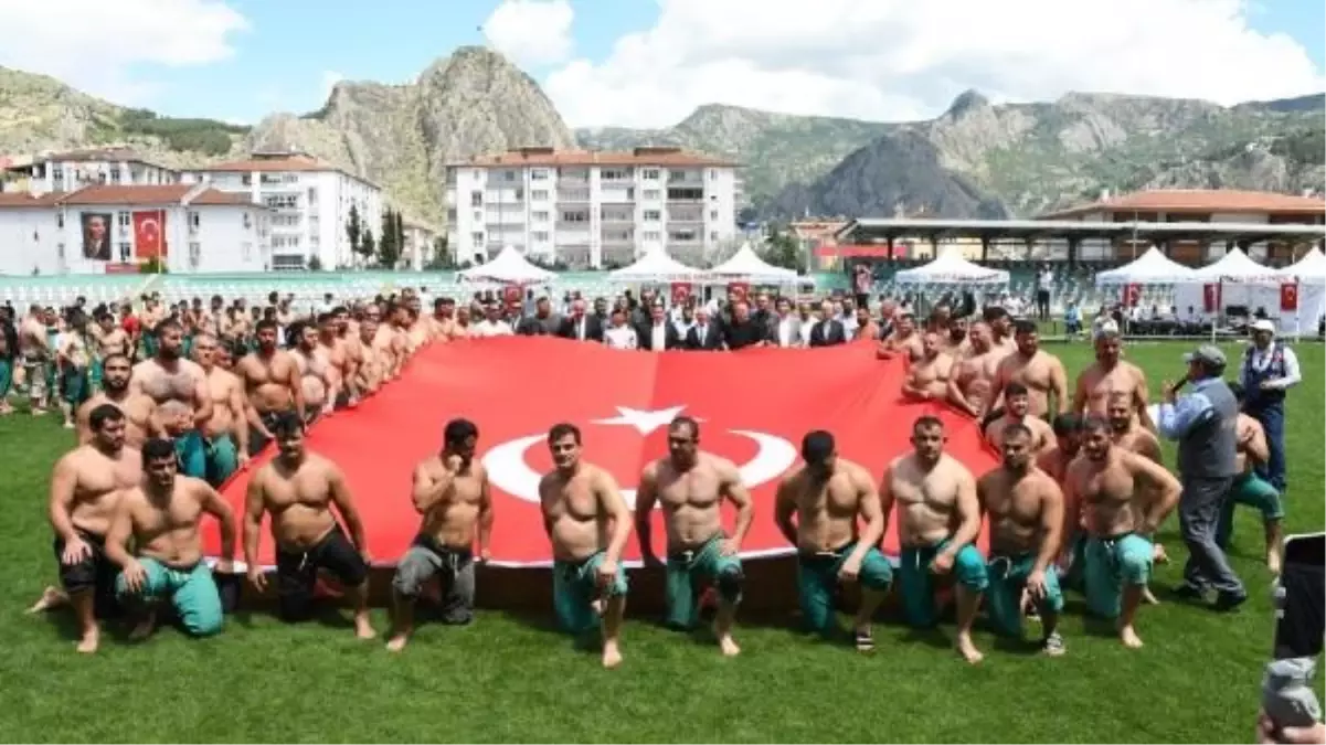 Amasya\'da Karakucak Güreşleri düzenlendi