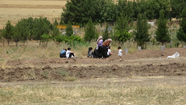 Katliam gibi arazi kavgasında cenazeler toprağa verildi