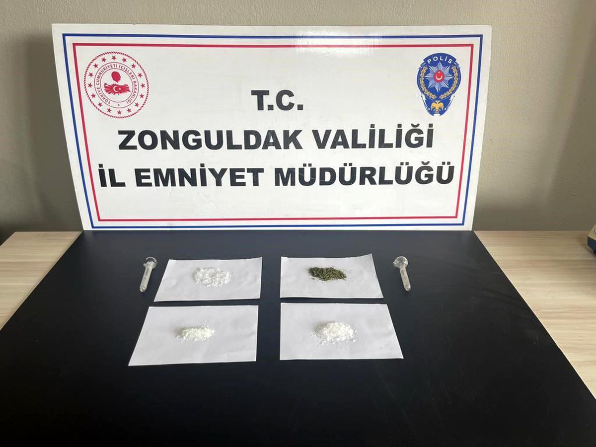 Zonguldak\'ta Uyuşturucu Operasyonu: 5 Şüpheli Yakalandı