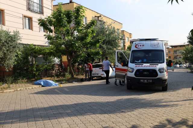 Manisa'da korkunç cinayet: Önce eski eşini sonra kendini vurdu Manisa'da korkunç cinayet: Önce eski eşini sonra kendini vurdu