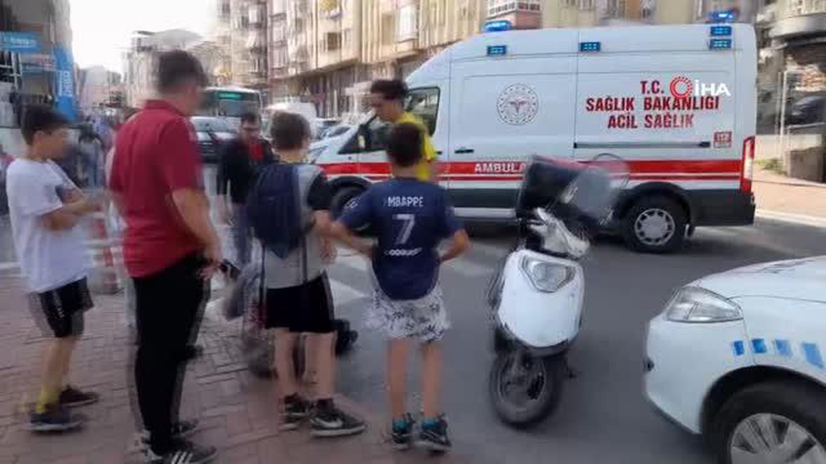 Zonguldak\'ta Motosiklet ve Otomobil Çarpıştı: 1 Yaralı
