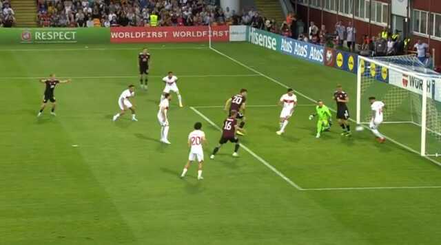 Önce çizgiden çıkardı, sonra gol attı! Galatasaray'ın yıldızından mükemmel performans Önce çizgiden çıkardı, sonra gol attı! Galatasaray'ın yıldızından mükemmel performans