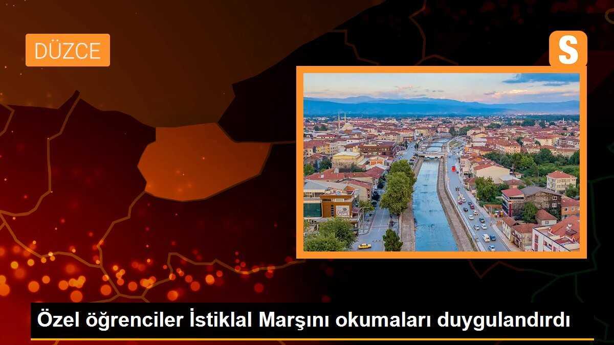 Özel öğrenciler İstiklal Marşını okumaları duygulandırdı