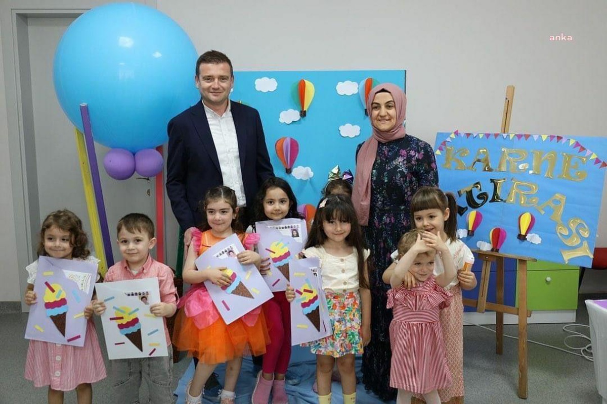 Safranbolu Belediyesi Gündüz Çocuk Bakımevi öğrencileri karne heyecanı yaşadı