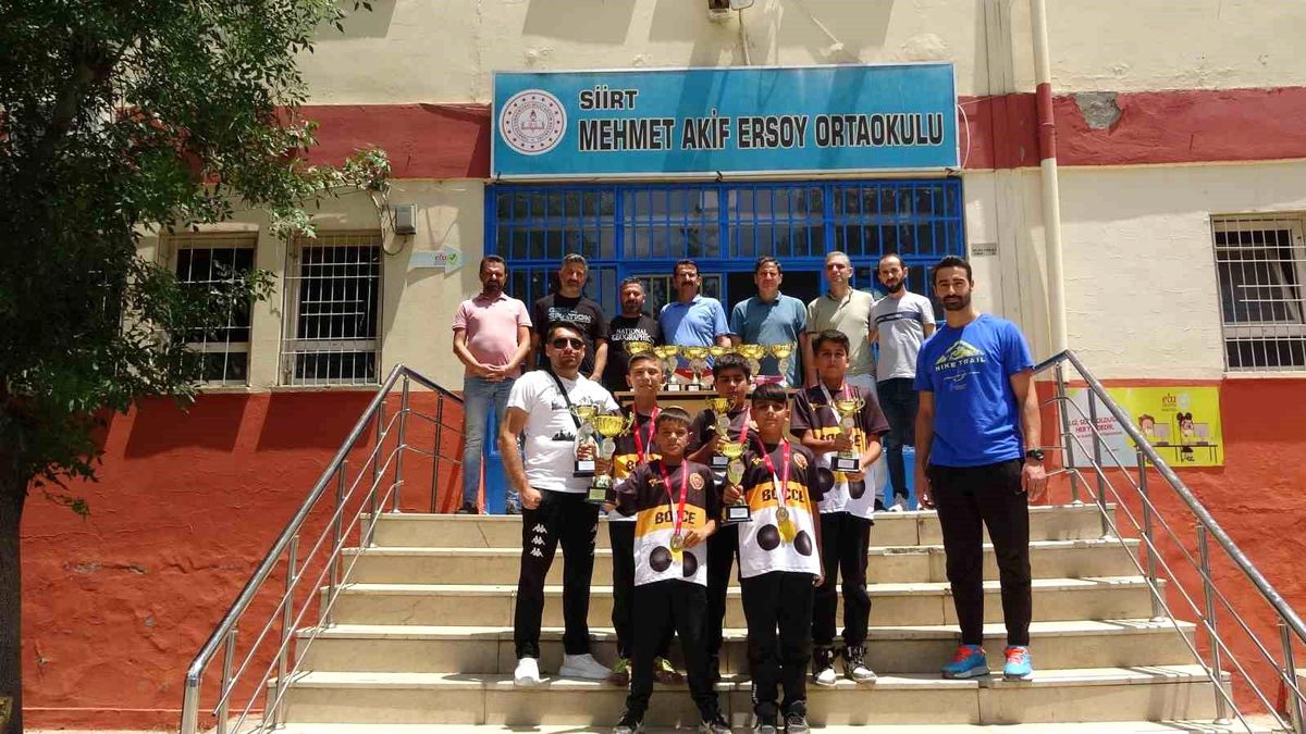 Siirt\'ten Mehmet Akif Ersoy Ortaokulu, Bocce branşı küçük erkekler kategorisinde Türkiye şampiyonu oldu