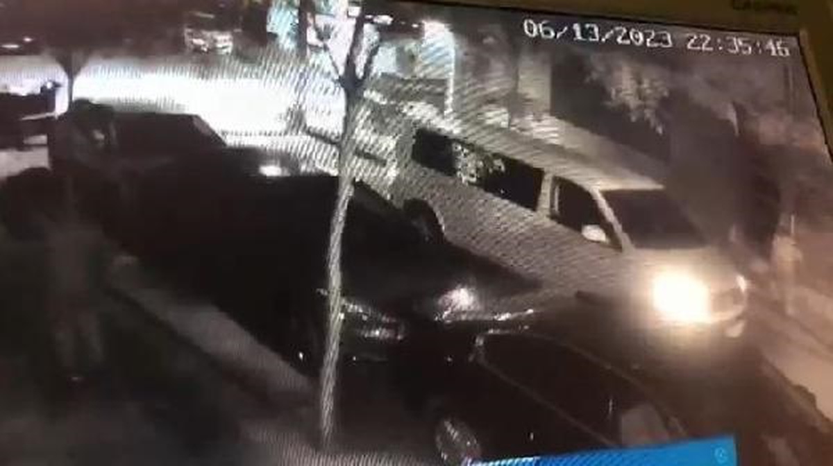 Şişli\'de Eşini Taciz Ettiği İddiasıyla Komşusunu Silahla Vuran Kişi Tutuklandı