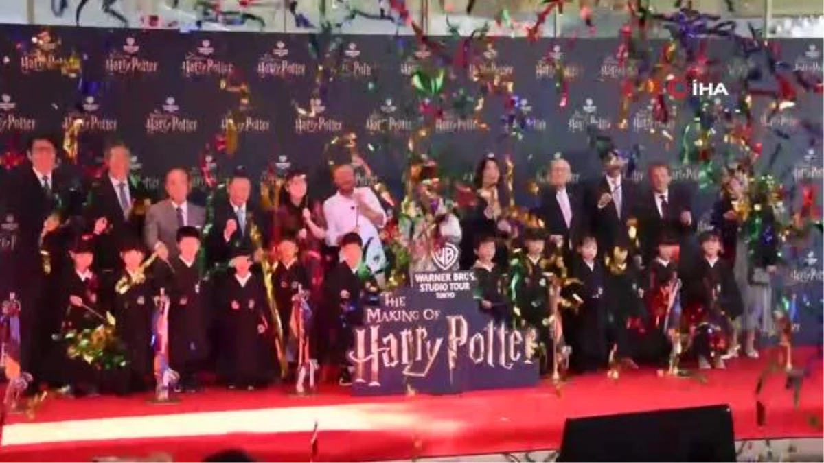 Tokyo\'da Harry Potter Tema Parkı Açıldı ve İlk Gün Tüm Biletler Tükendi