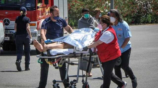 Yunan sahil güvenlik 79 kişinin öldüğü botun batmasına sebep olduğu iddia edildi Yunan sahil güvenlik 79 kişinin öldüğü botun batmasına sebep olduğu iddia edildi