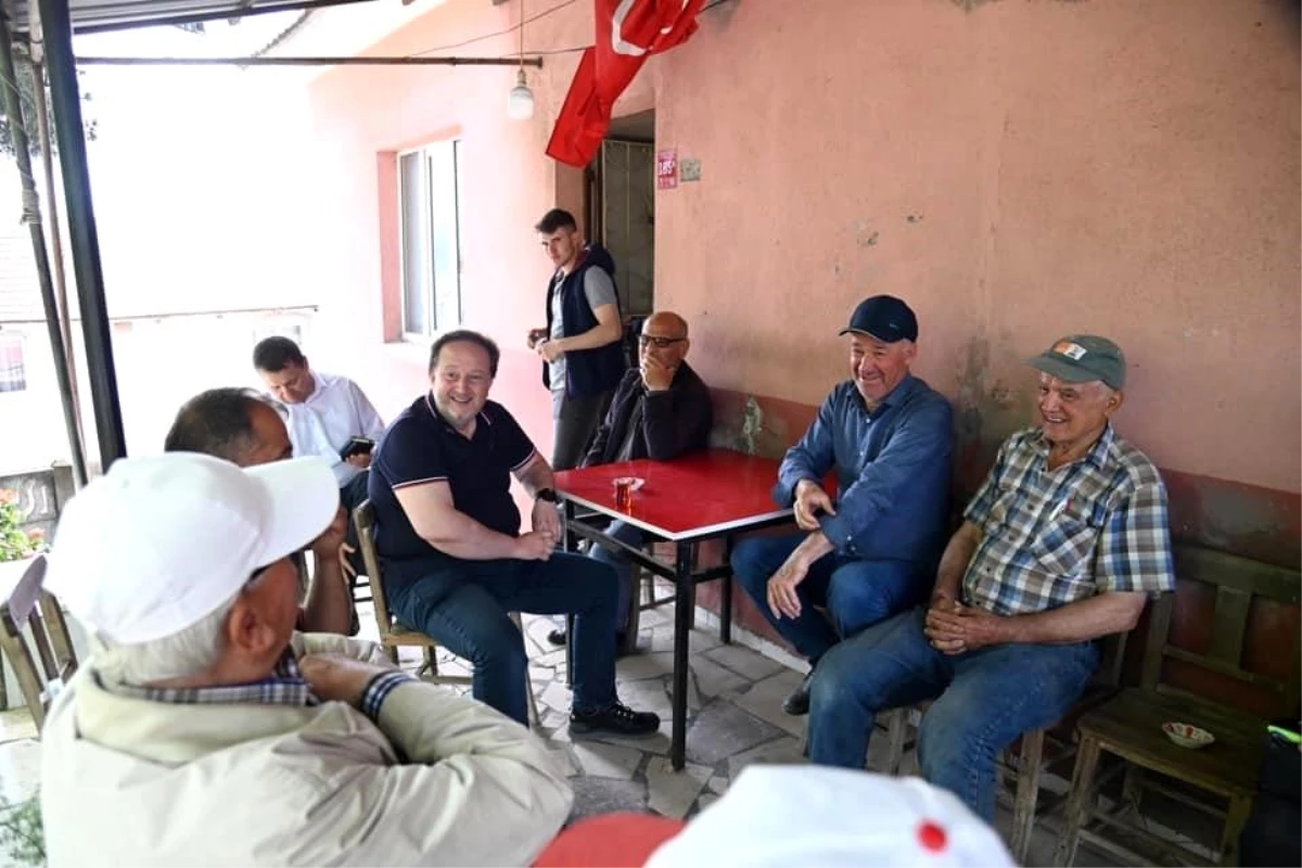 Karesi Belediye Başkanı Dinçer Orkan, ilçenin tüm mahallelerini ziyaret ediyor