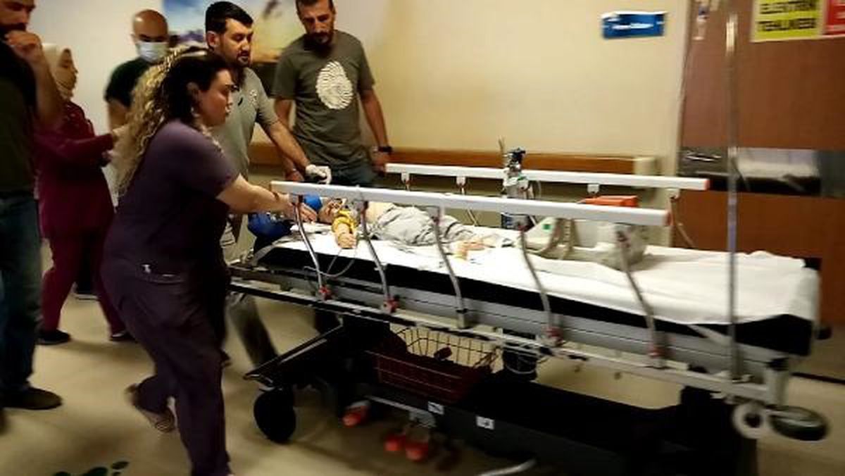 İnegöl\'de 1 yaşındaki bebek merdiven boşluğundan düştü