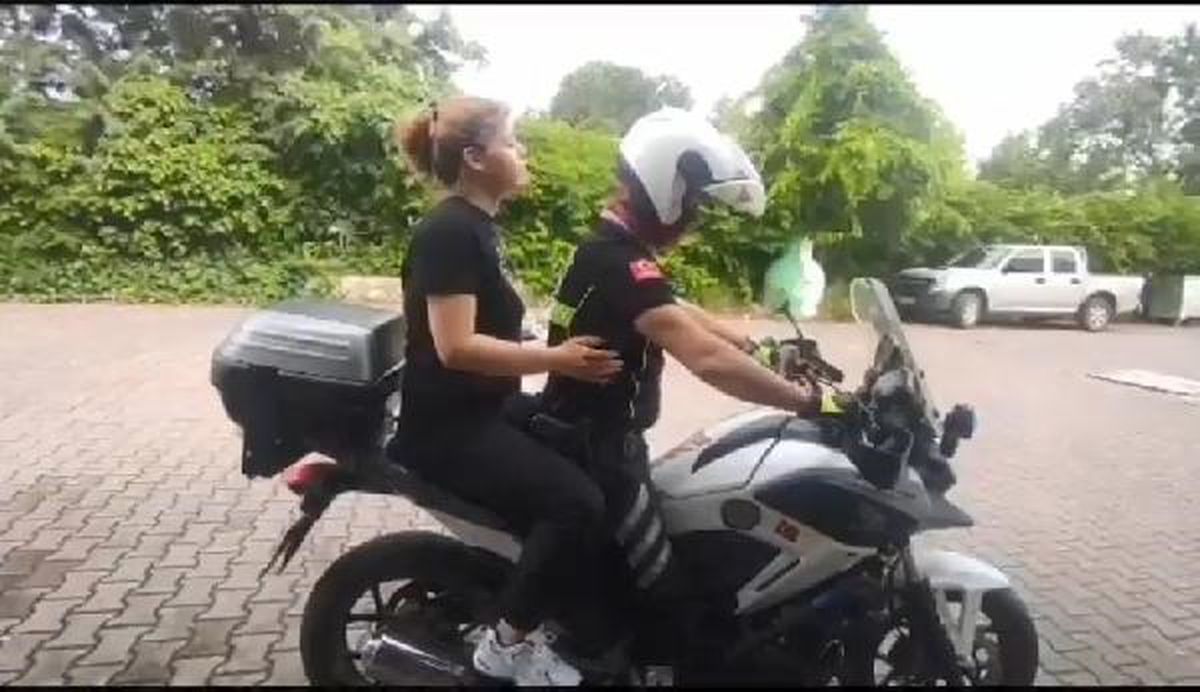 Bursa'da, YKS'ye 2 dakika geç kalan öğrenci sınava alınmadı (2)