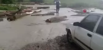 Çankırı'da Sağanak: Köy Yolları Göle Döndü, Tarım Arazileri Zarar Gördü