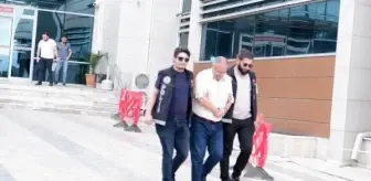 İzmir'de cezaevine uyuşturucu sokmaya çalışan avukat tutuklandı