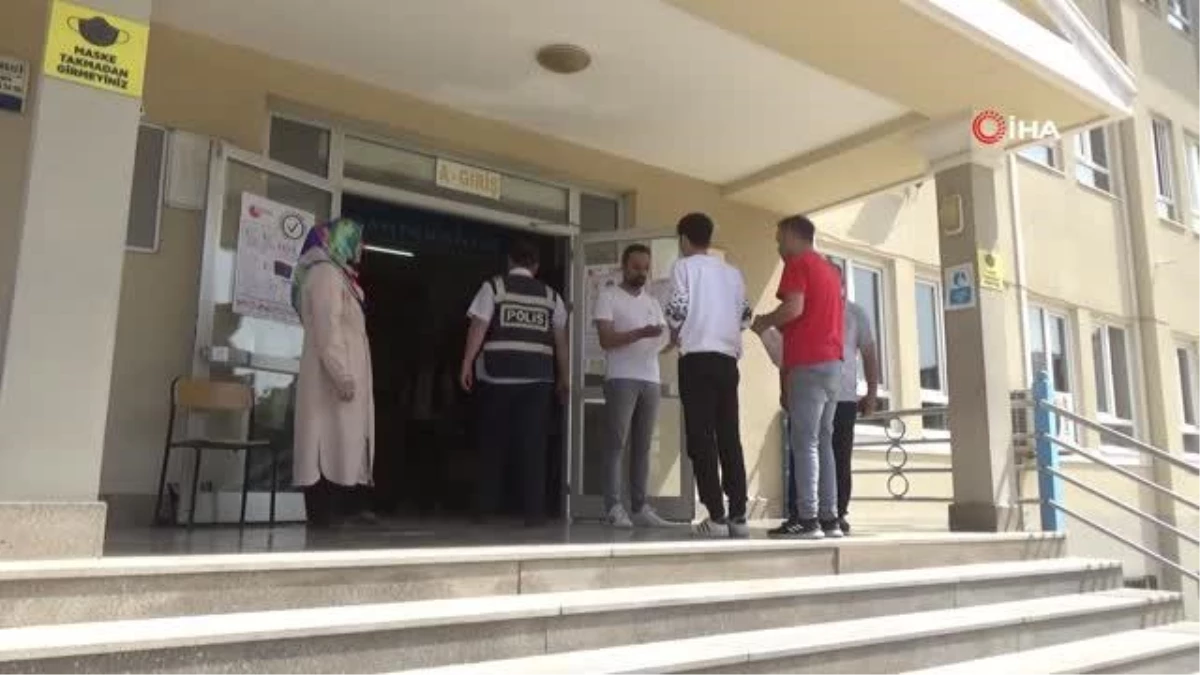 Kahramanmaraş\'ta Deprem Sonrası Öğrencilerin YKS Heyecanı