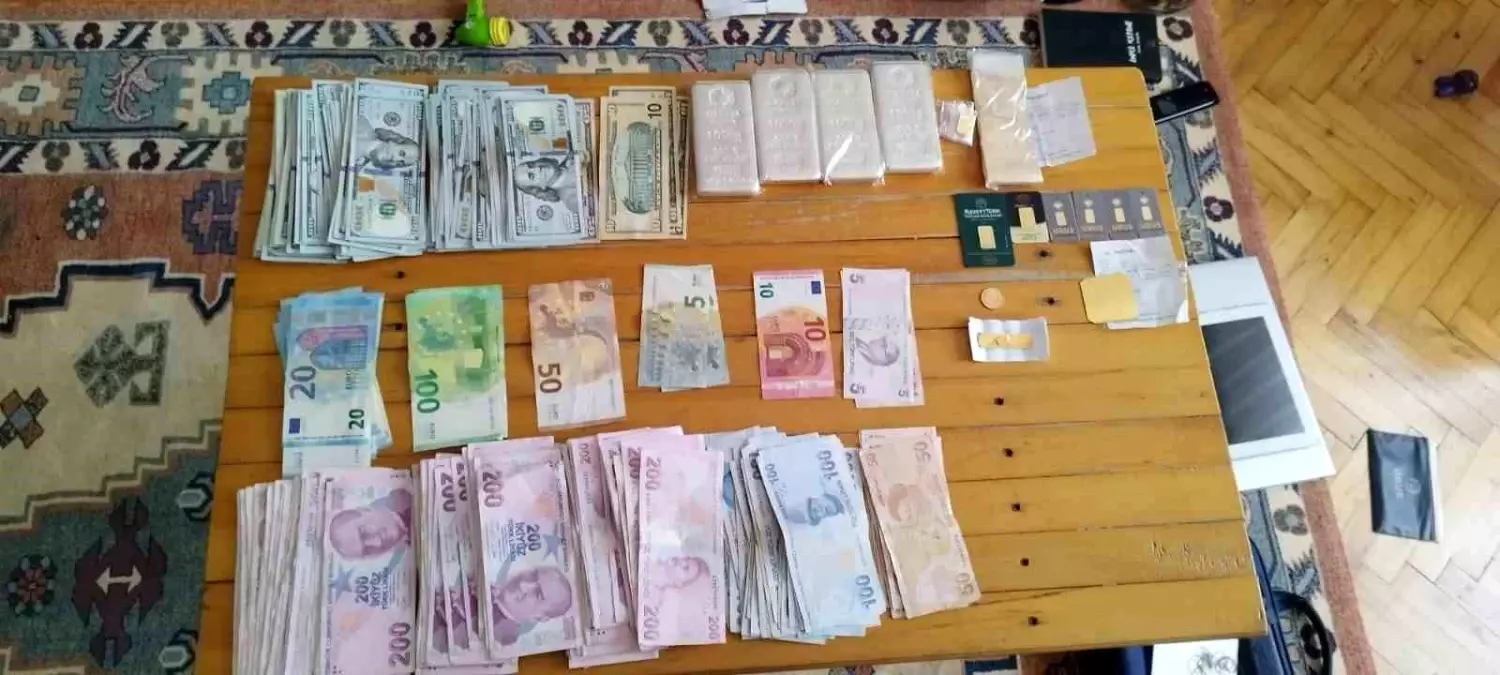 FETÖ/PDY\'ye Operasyon: 33 Şüpheliden 28\'i Yakalandı