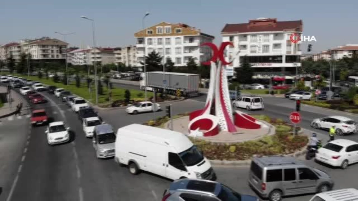 Nevşehir\'de YKS sınavı nedeniyle trafikte yoğunluk yaşandı