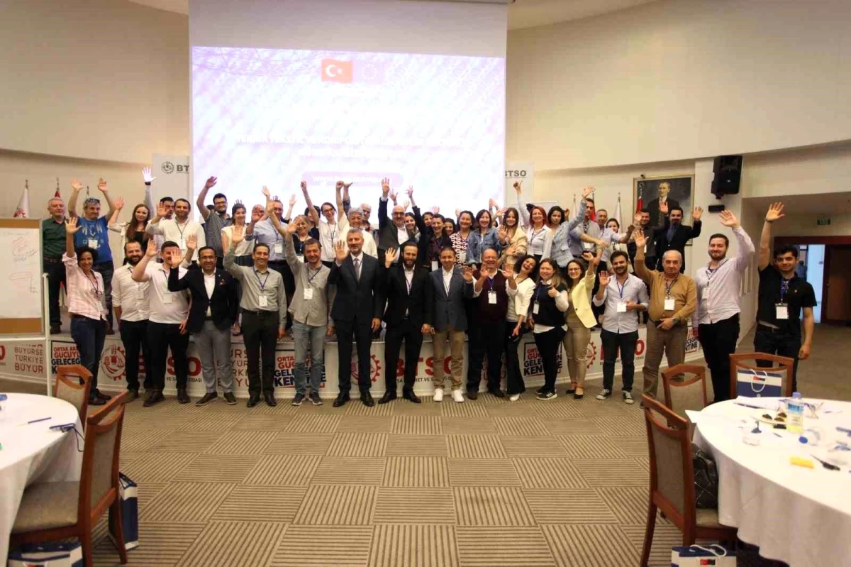 Bursa\'da Tekstil ve Kompozit Malzemeleri Sektörü Küme Analiz Strateji Toplantısı Gerçekleştirildi