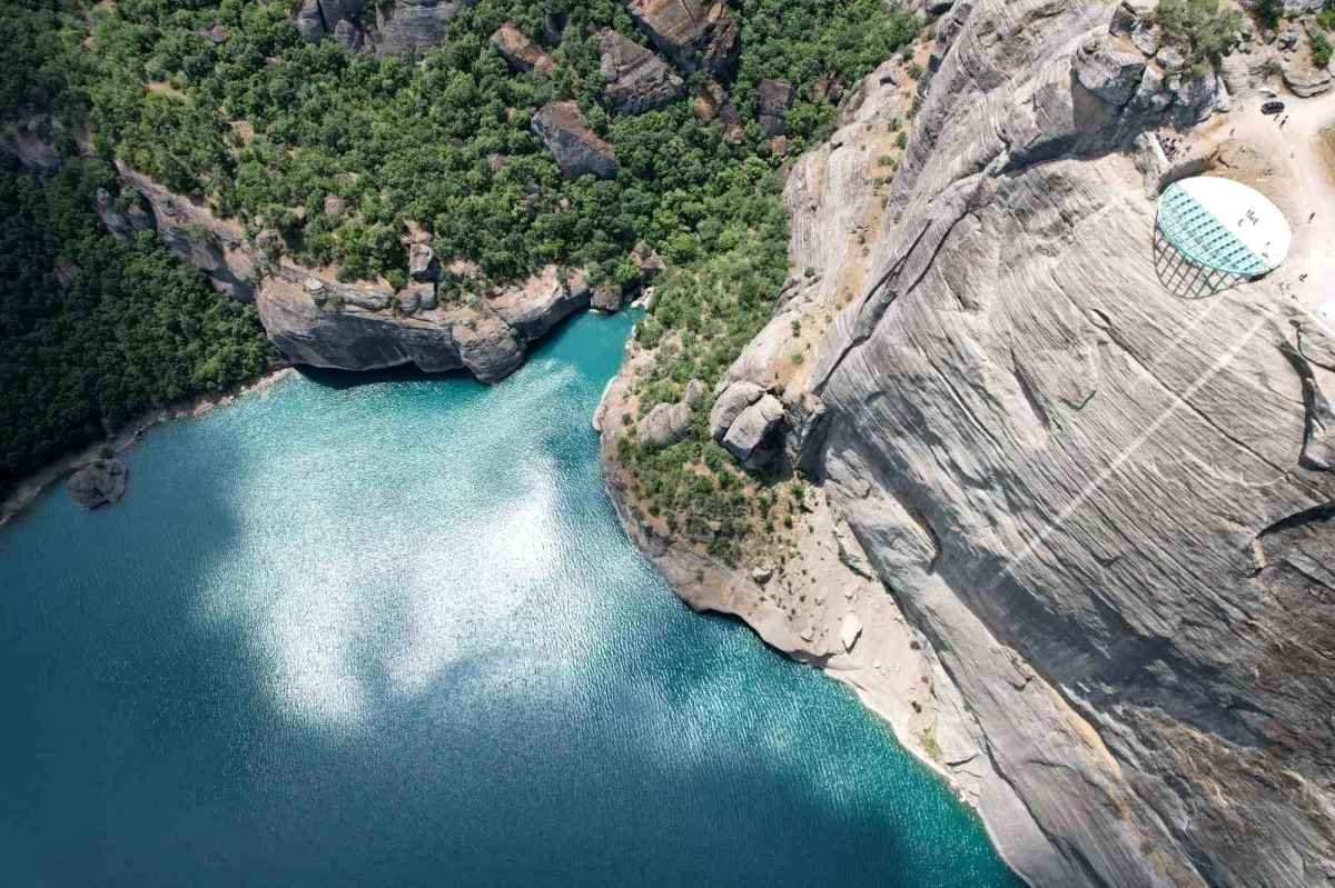 Kahramanmaraş\'ta Ali Kayası Cam Teras ve Turizm Tesisi Ağustos Sonu Hizmete Açılacak