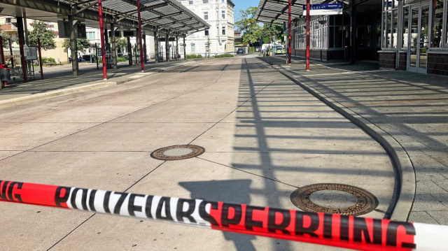 Almanya'da tren istasyonunda oklu saldırı