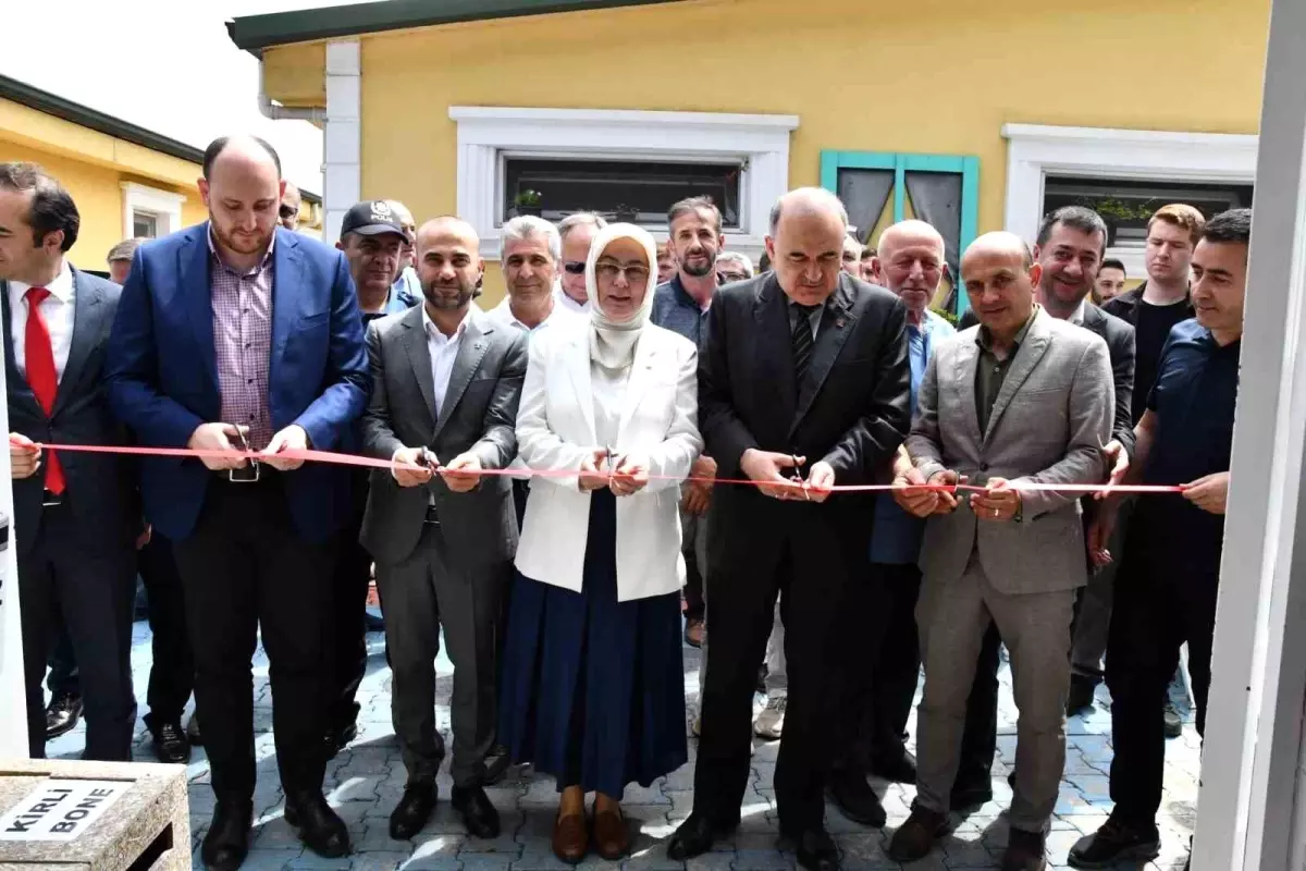 Altınova Belediyesi Sosyal Tesisleri ve Aşevi hizmete girdi