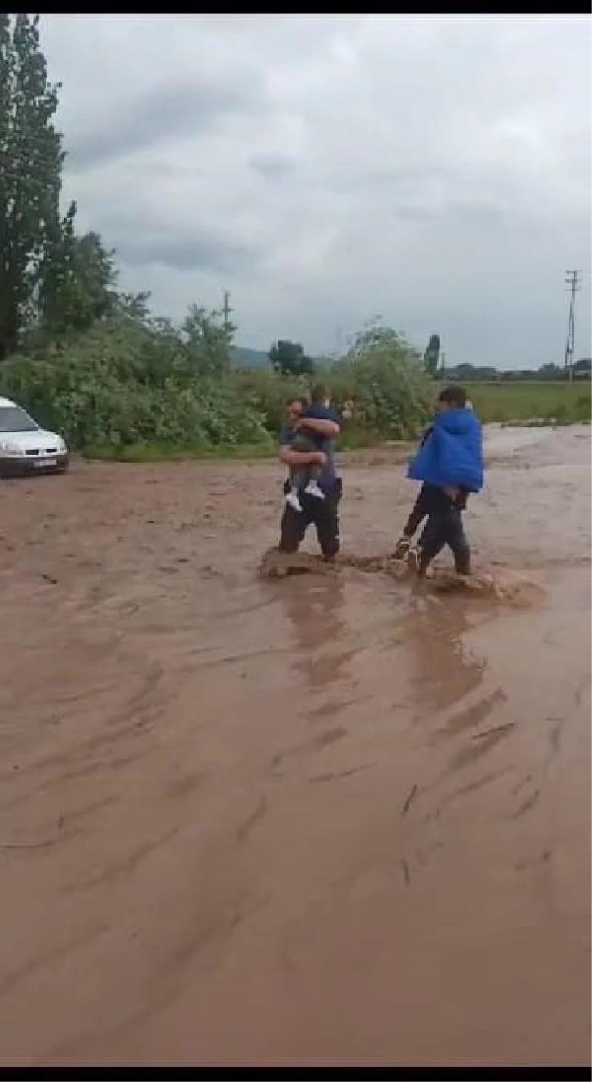 Amasya\'da Gümüşhacıköy- Hamamözü karayolu yağış nedeniyle ulaşıma kapandı (2)