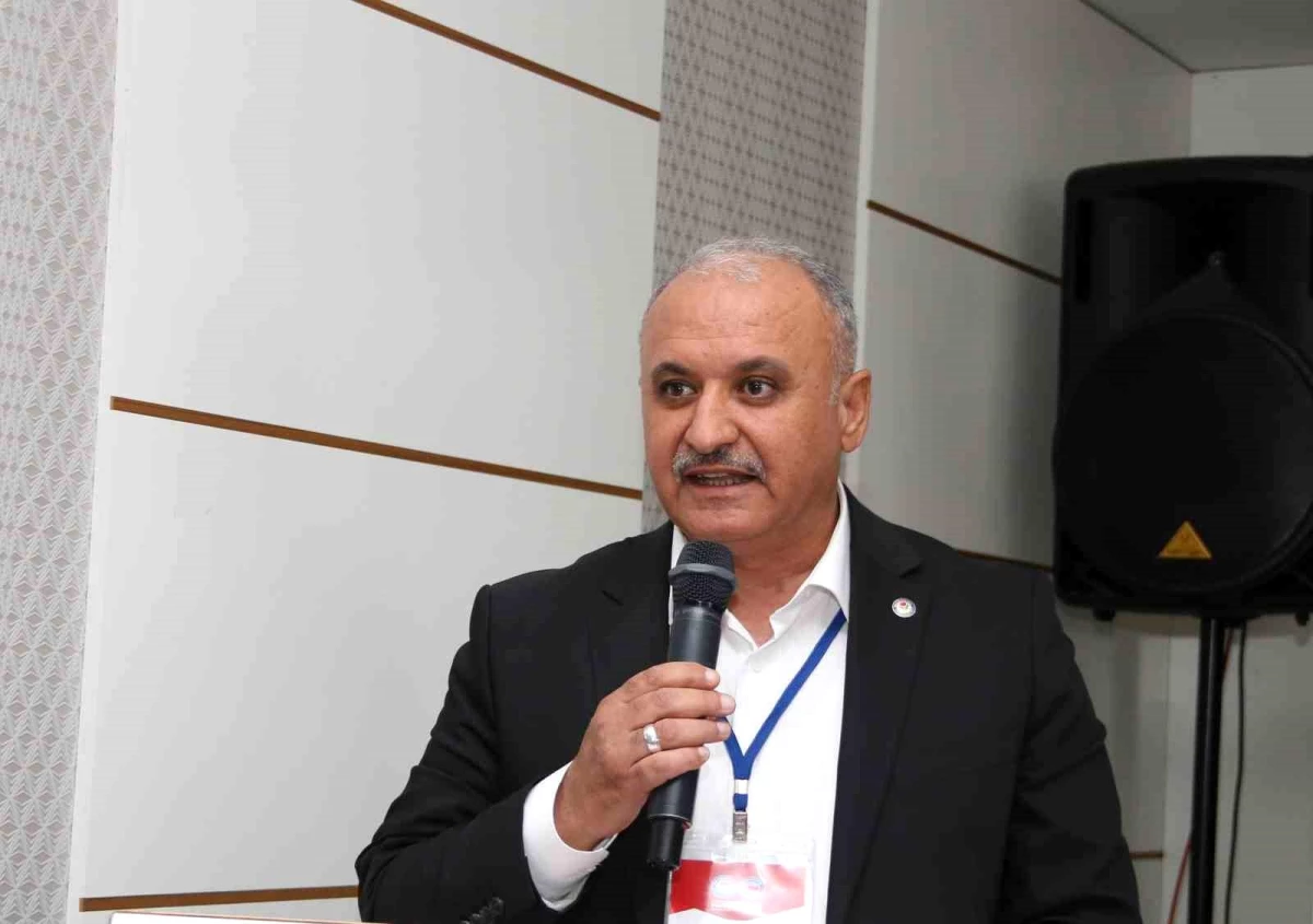 Eğitim Bir Sen Antalya Şube Başkanı: Memur Maaşlarındaki Artış ve 3600 Ek Gösterge TBMM\'nin İlk İşi Olmalı