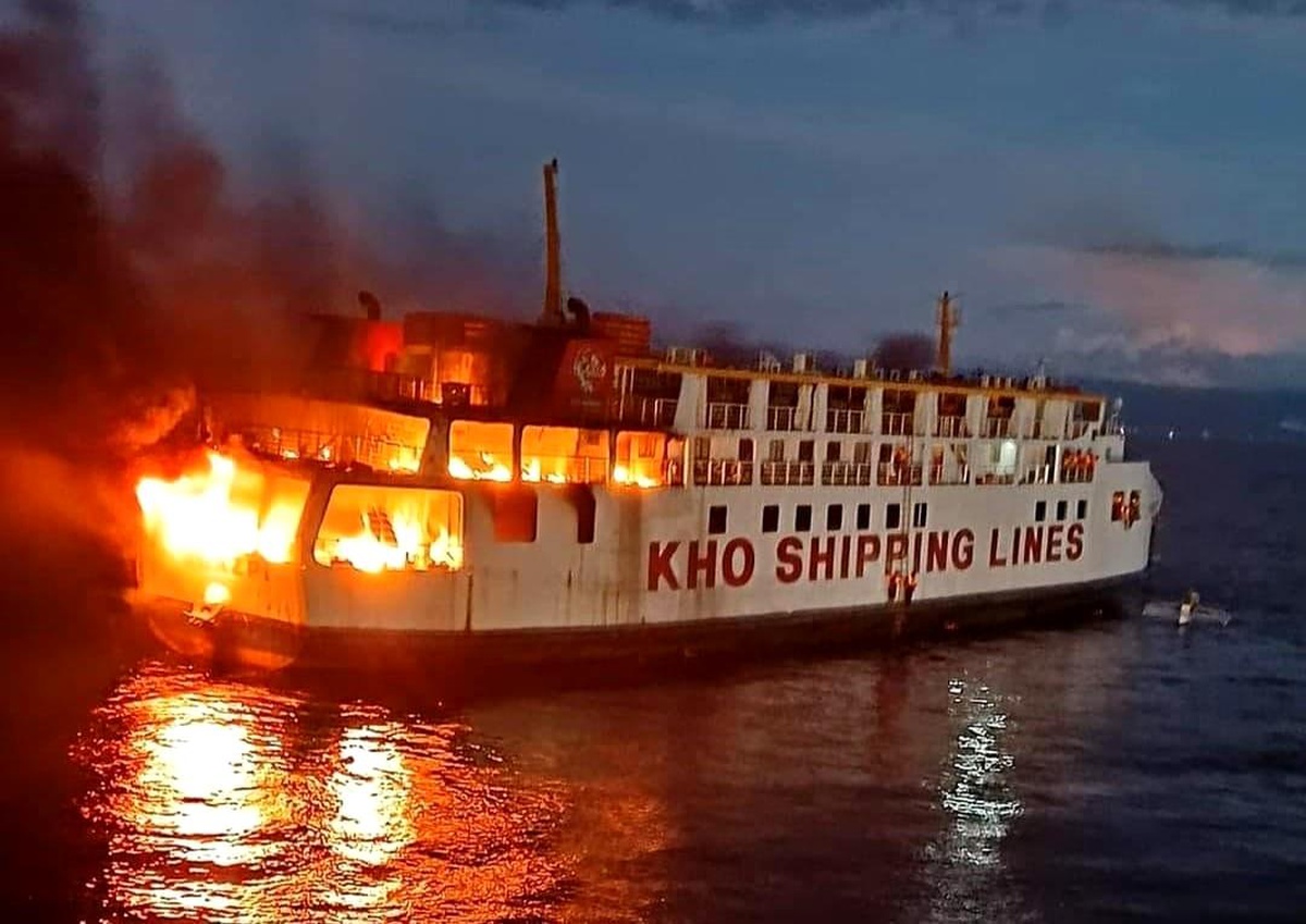 Filipinler\'de Feribotta Yangın Çıktı