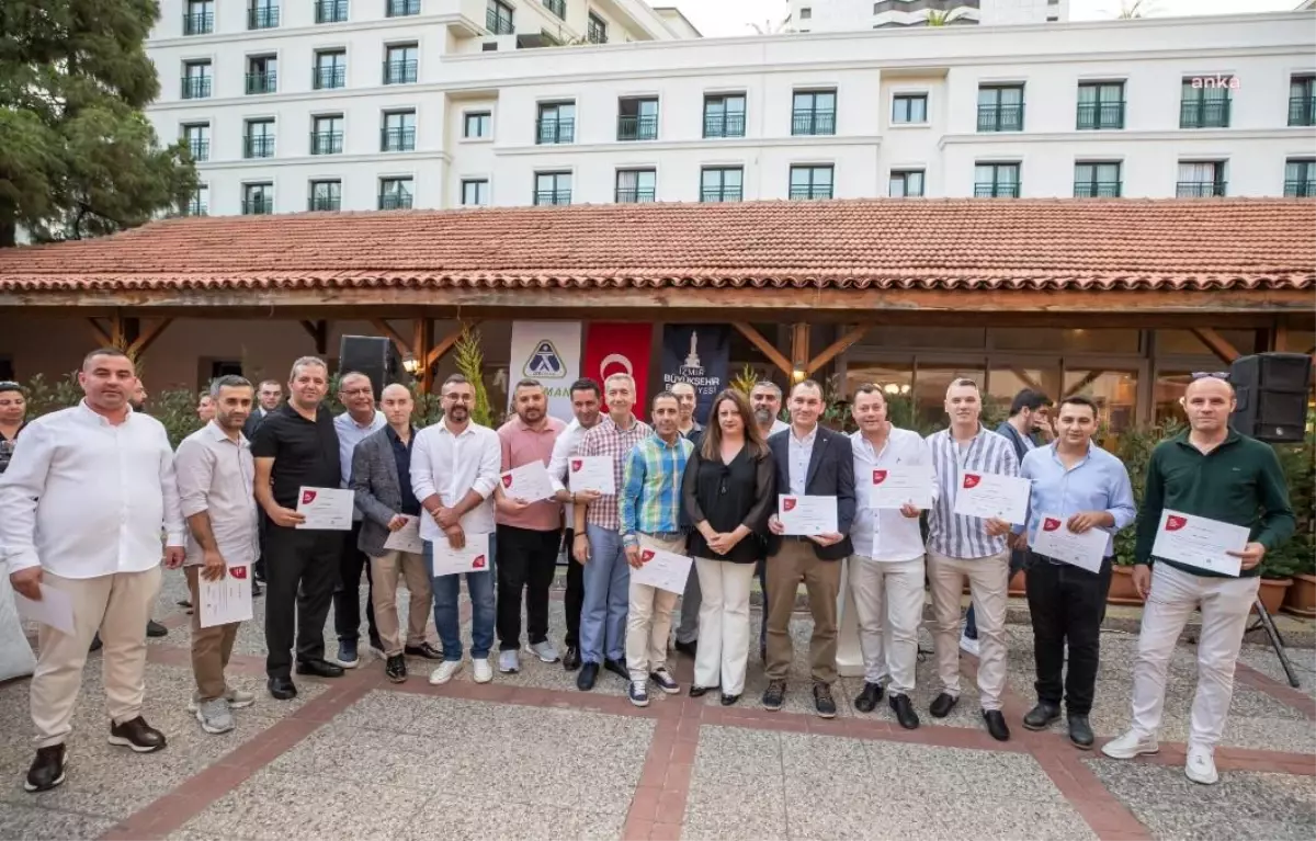 İzmir Büyükşehir Belediyesi İZELMAN Anaokulları, AÇEV iş birliğiyle Baba Eğitim Destek Programı düzenledi