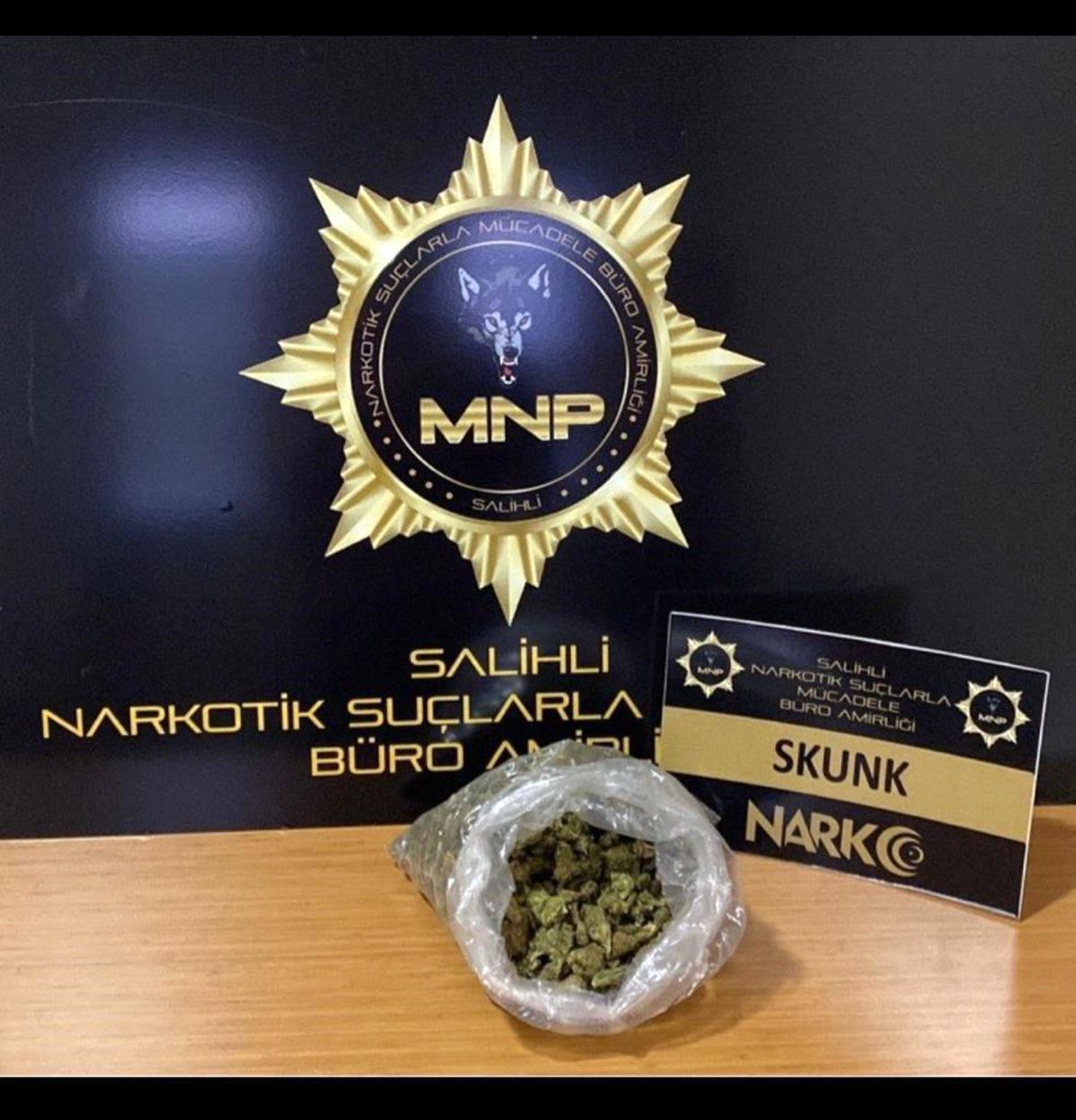 Manisa\'da Şüpheli Araçta Yarım Kilo Skunk Maddesi Ele Geçirildi