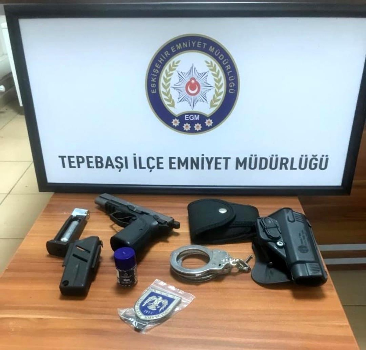 Eskişehir\'de Kendisini Askeri Personel Olarak Tanıtan Şahıs Dolandırıcılık Suçundan Yakalandı