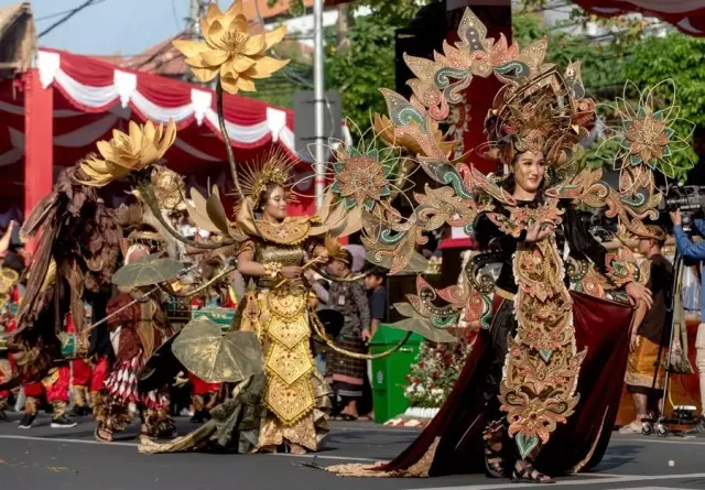 45. Bali Sanat Festivali Endonezya'da Etkileyici Gösteriler Eşliğinde Başladı 45. Bali Sanat Festivali Endonezya'da Etkileyici Gösteriler Eşliğinde Başladı