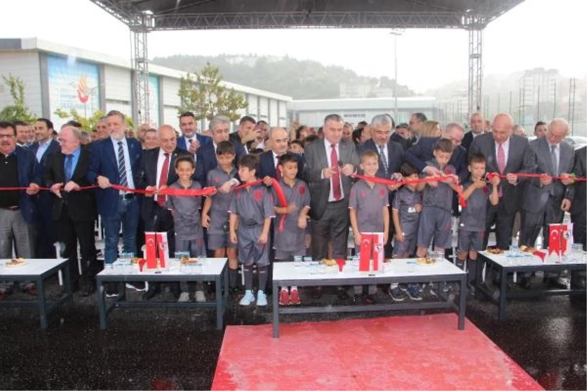 Yılport Samsunspor Mustafa Kemal Erkanat Tesisleri açıldı
