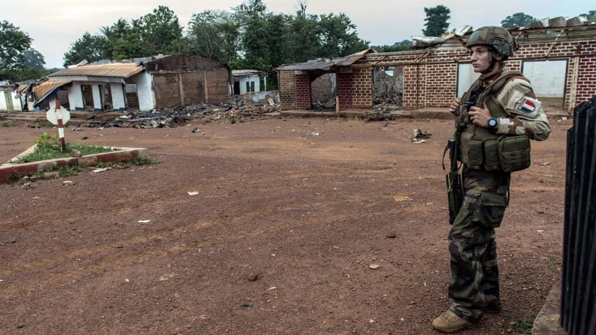 Çad ordusu, izinsiz giren Fransız askerlerini durdurdu