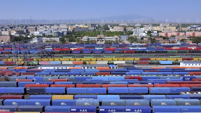 Çin'in Alataw Geçidi'nden Bu Yıl İçinde 3.000 Çin-Avrupa Yük Treni Geçti Çin'in Alataw Geçidi'nden Bu Yıl İçinde 3.000 Çin-Avrupa Yük Treni Geçti