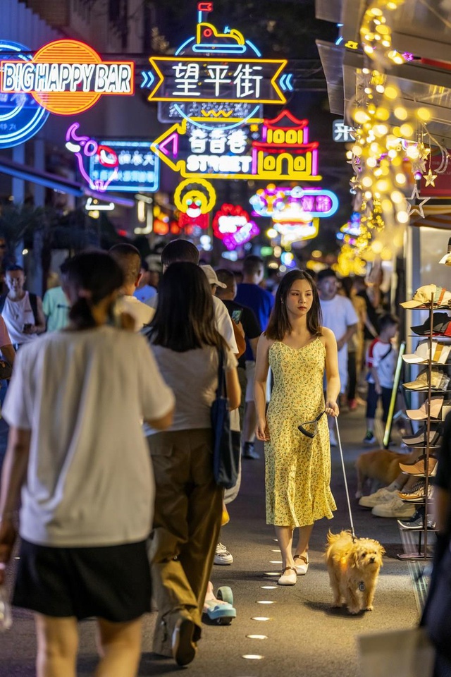 Çin'in Chengdu Kenti Kültürel Mekanlarıyla Dikkat Çekiyor Çin'in Chengdu Kenti Kültürel Mekanlarıyla Dikkat Çekiyor