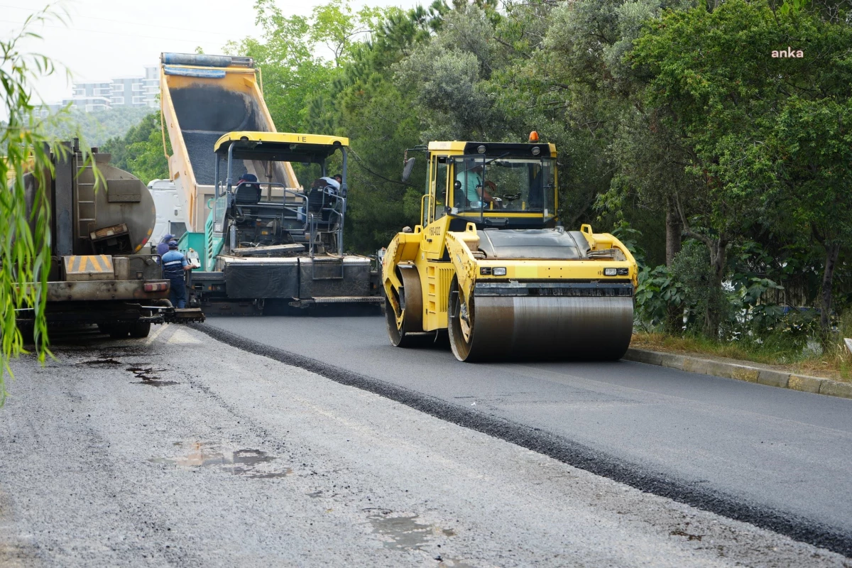 Gemlik Belediyesi Küçük Sanayi Sitesi\'nde asfalt yol yapımını tamamladı