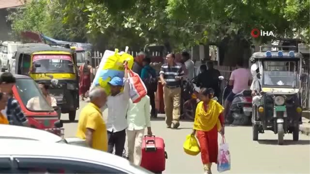 Hindistan\'da Aşırı Sıcaklar Nedeniyle Can Kaybı 96\'ya Yükseldi