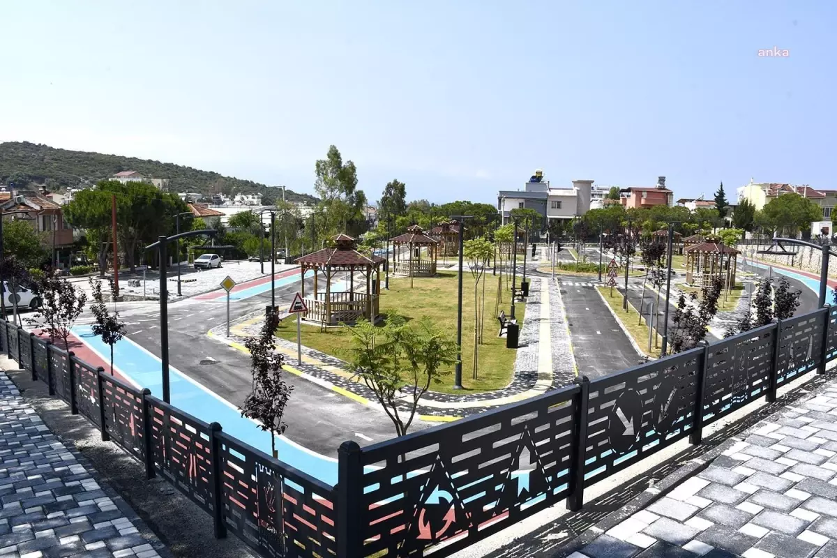 Kuşadası\'nda Şehit Polis Fethi Sekin Parkı tamamlanma aşamasında