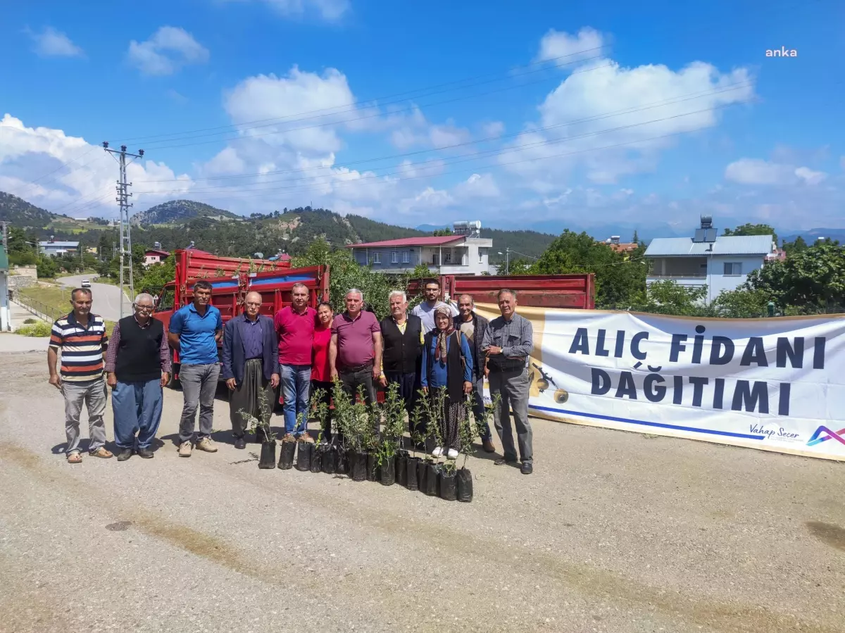 Mersin Büyükşehir Belediyesi, Alıç Fidanı Projesi ile Üreticilere Destek Veriyor