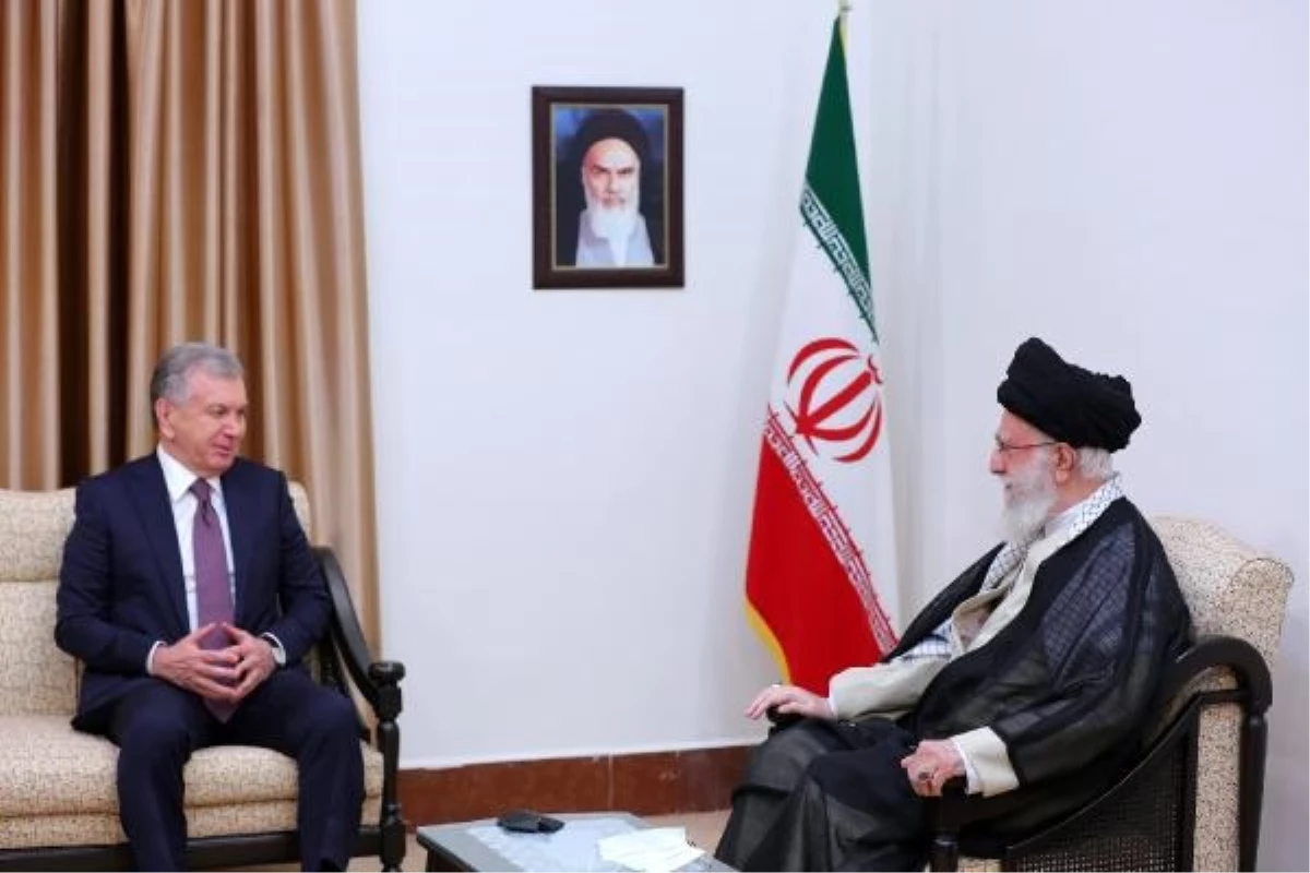 Özbekistan Cumhurbaşkanı Mirziyoyev ve İran Dini Lideri Hamaney Tahran\'da görüştü