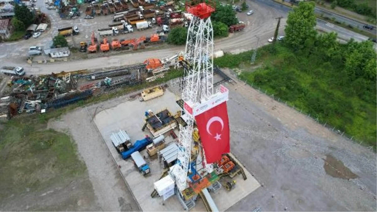 TPAO, Zonguldak\'ta Açık Deniz Sondaj Teknolojisi ve Açık Deniz Tabanı Uygulamaları Teknolojisi bölümlerinde kullanılacak laboratuvar ve sondaj kulesi açılışını yaptı