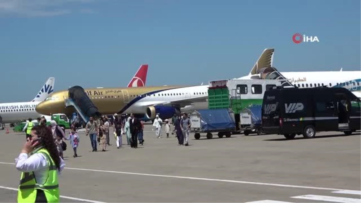Trabzon Havalimanı\'nda turizm sezonu yoğunluğu başladı