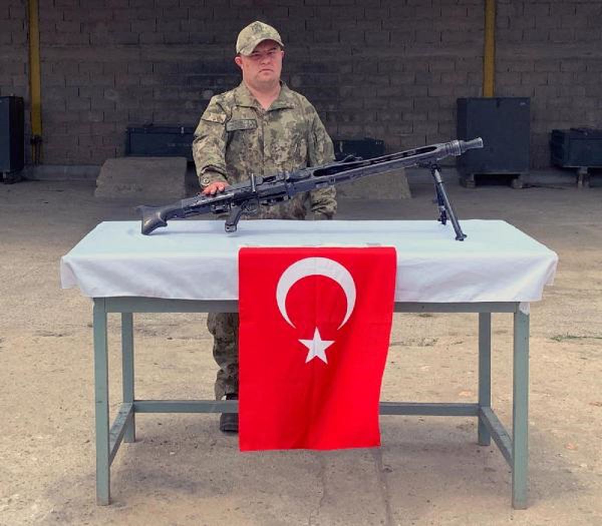 Down sendromlu Enes Şahin\'in askerlik hayali gerçekleşti