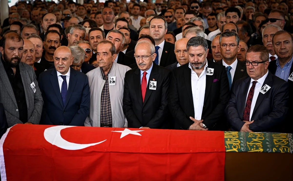 CHP Spor Kurulu ve eski Türkiye Halter Federasyonu Başkanı Kenan Nuhut toprağa verildi